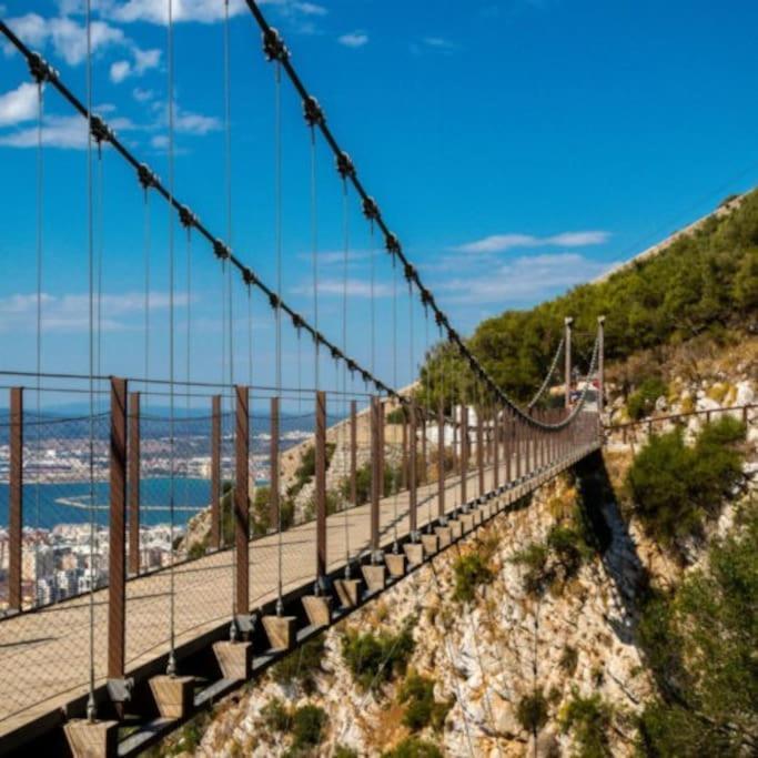 Best Location 2 Bed2 Bath W/Lift In Town! Gibraltar Eksteriør bilde