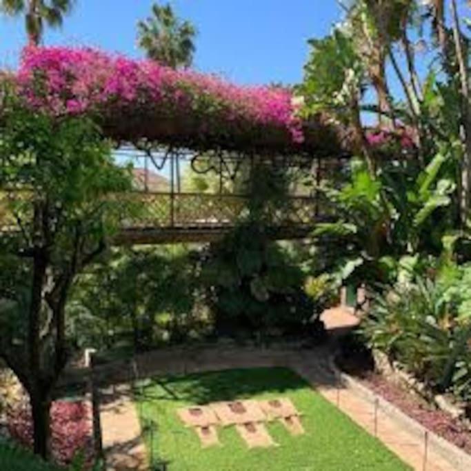 Best Location 2 Bed2 Bath W/Lift In Town! Gibraltar Eksteriør bilde