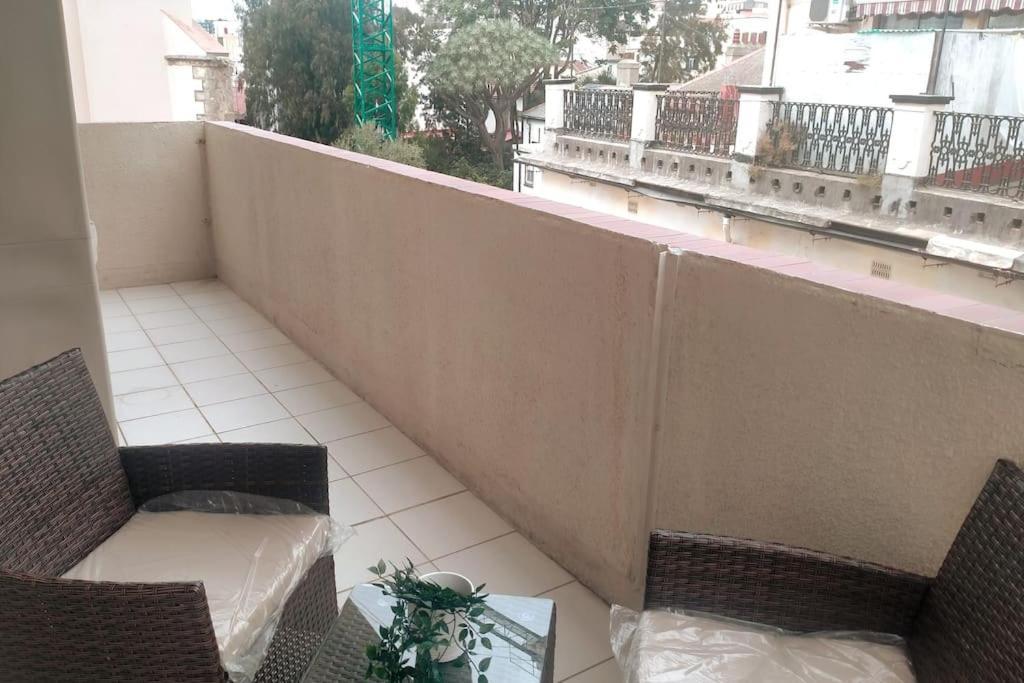 Best Location 2 Bed2 Bath W/Lift In Town! Gibraltar Eksteriør bilde