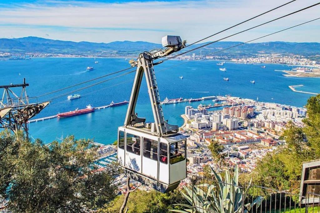 Best Location 2 Bed2 Bath W/Lift In Town! Gibraltar Eksteriør bilde