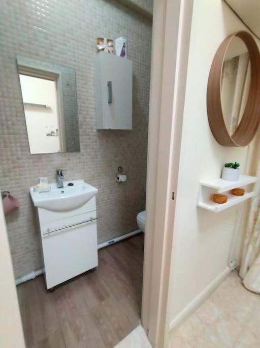 Best Location 2 Bed2 Bath W/Lift In Town! Gibraltar Eksteriør bilde