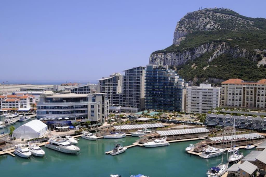 Best Location 2 Bed2 Bath W/Lift In Town! Gibraltar Eksteriør bilde